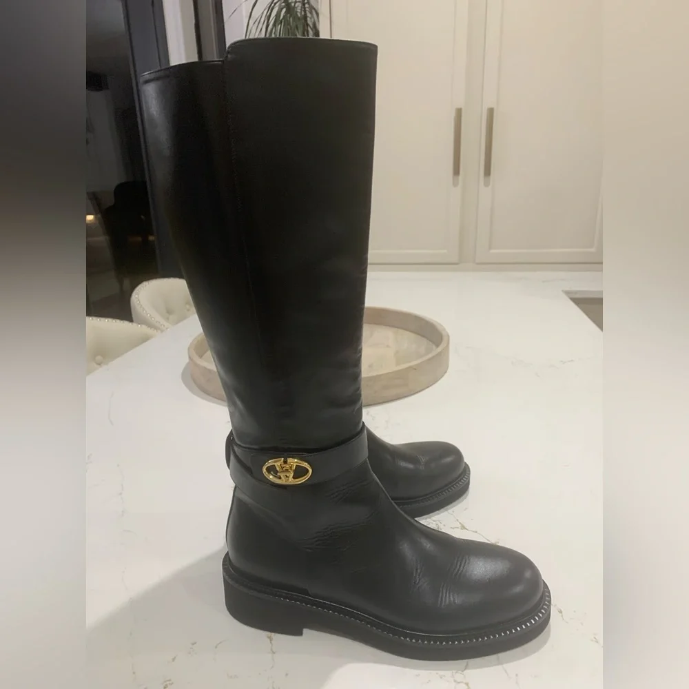 Valentino Garavani 40mm VLogo Locker Boots Size 40